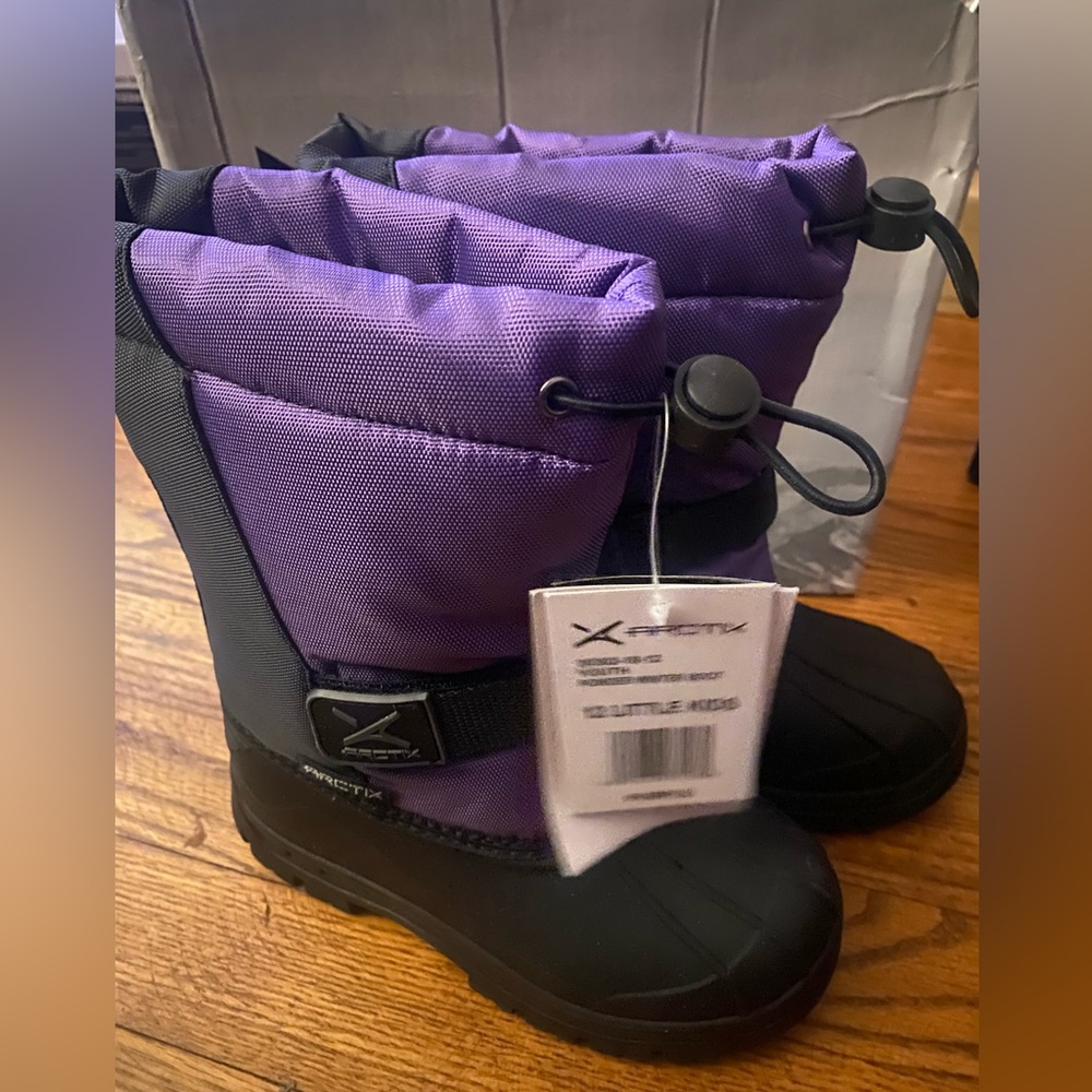 Arctix Snow Boots girls size 12-NWT